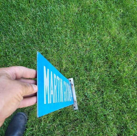 Martin Grove Road Sign - Picture 4 of 5